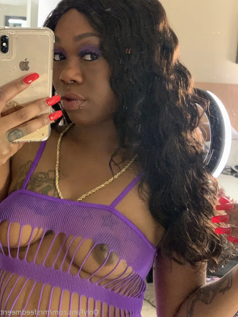 FREAKIEST EBONY CYBER GIRL ONLINE 🍆😝 [ mrsfeedmeent ] Onlyfans leaked photo 6190638 on Hotleaks.tv