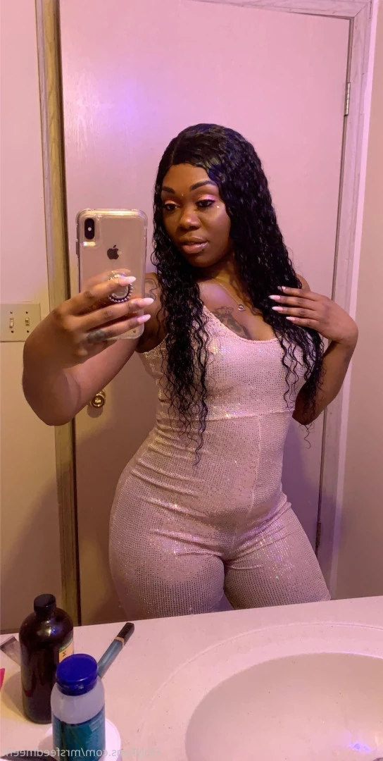FREAKIEST EBONY CYBER GIRL ONLINE 🍆😝 [ mrsfeedmeent ] Onlyfans leaked photo 6191827 on Hotleaks.tv