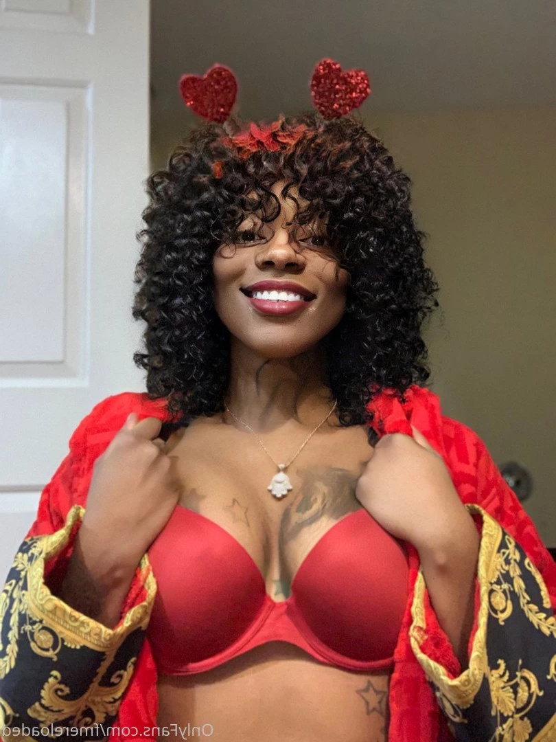 FREAKIEST EBONY CYBER GIRL ONLINE 🍆😝 [ mrsfeedmeent ] Onlyfans leaked photo 848449 on Hotleaks.tv
