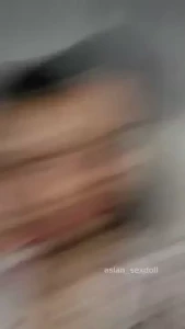 18430805