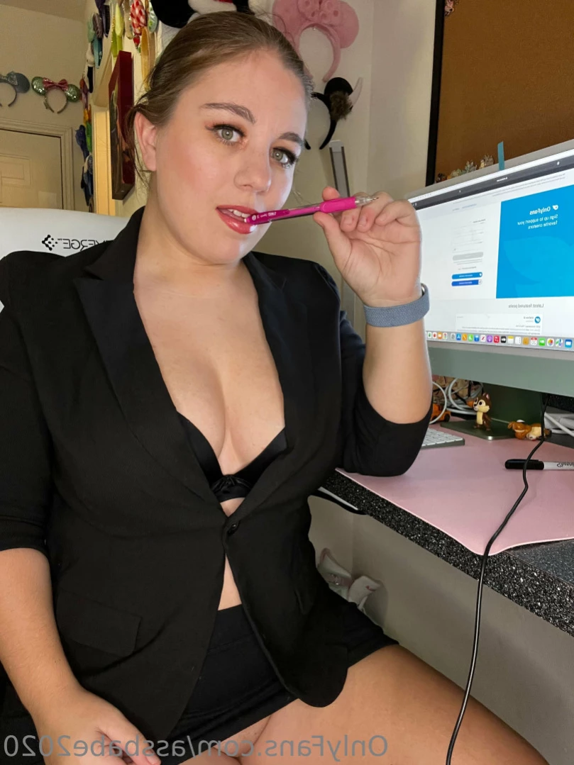Carly [ assbabe2020 ] Onlyfans leaked photo 11642567 on Hotleaks.tv