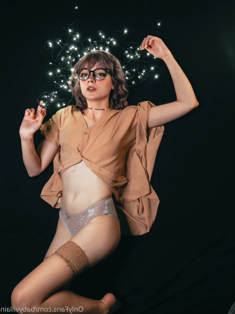Ave Ria [ ave_ria ] Onlyfans leaked photo 12387300 on Hotleaks.tv