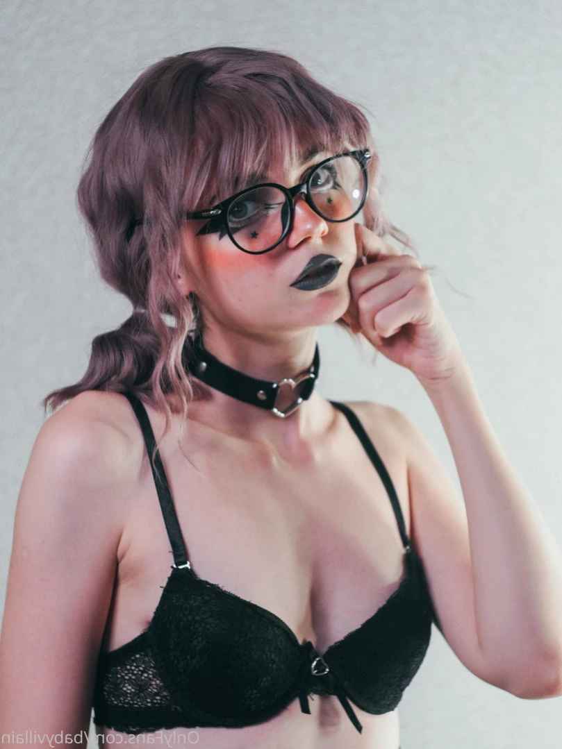 Ave Ria [ ave_ria ] Onlyfans leaked photo 12692122 on Hotleaks.tv