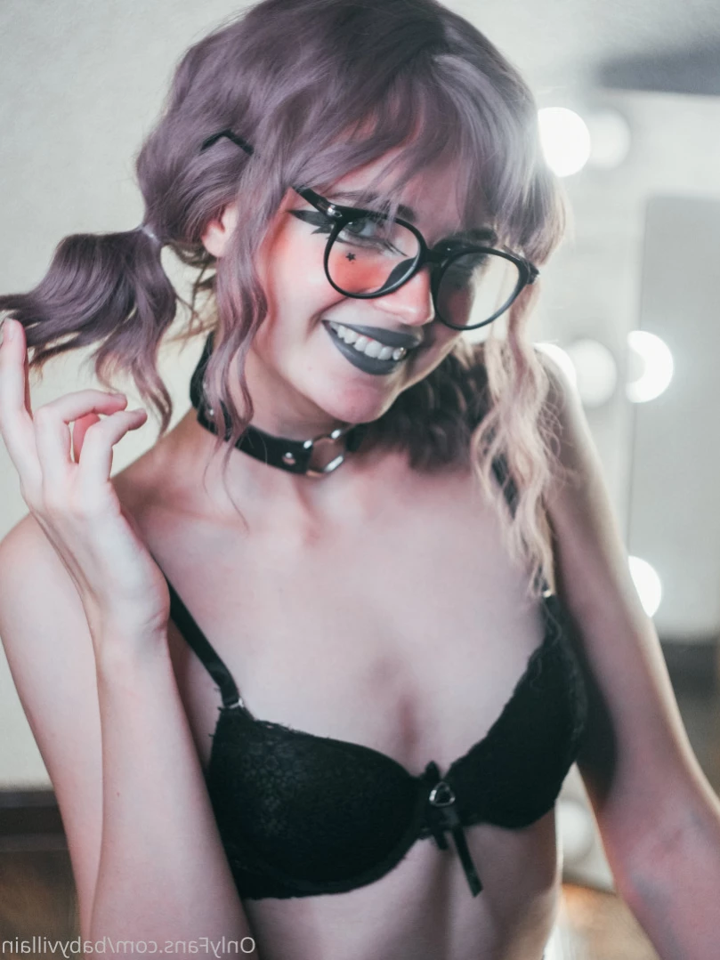 Ave Ria [ ave_ria ] Onlyfans leaked photo 15465422 on Hotleaks.tv