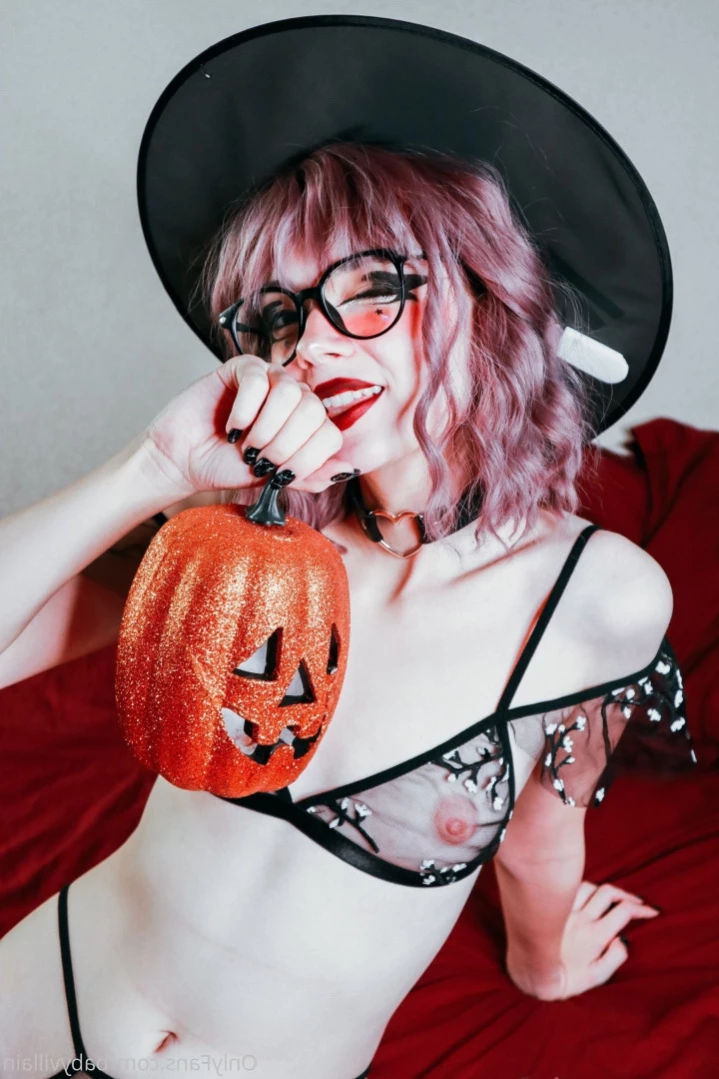Ave Ria [ ave_ria ] Onlyfans leaked photo 15535398 on Hotleaks.tv