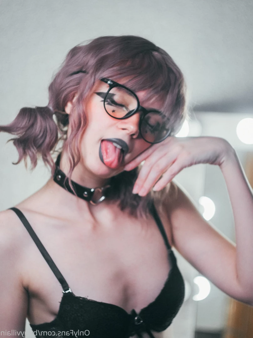 Ave Ria [ ave_ria ] Onlyfans leaked photo 15669570 on Hotleaks.tv