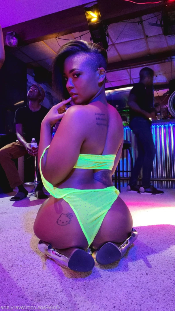 Avery Jane The F Machine™️ [ averyjane ] Onlyfans leaked photo 11302677 on Hotleaks.tv