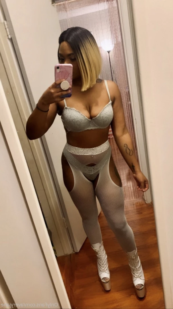 Avery Jane The F Machine™️ [ averyjane ] Onlyfans leaked photo 11742832 on Hotleaks.tv
