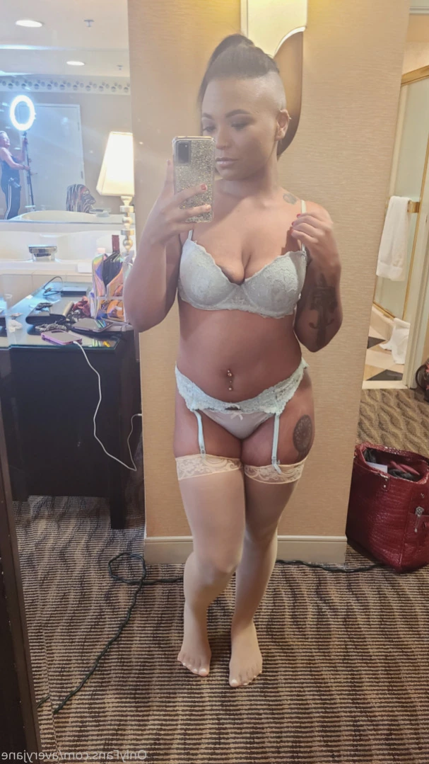 Avery Jane The F Machine™️ [ averyjane ] Onlyfans leaked photo 11742844 on Hotleaks.tv