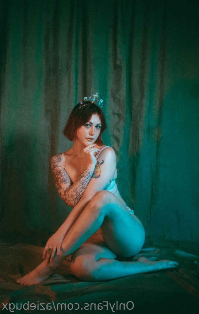Azie [ aziebugx ] Onlyfans leaked photo 13636608 on Hotleaks.tv