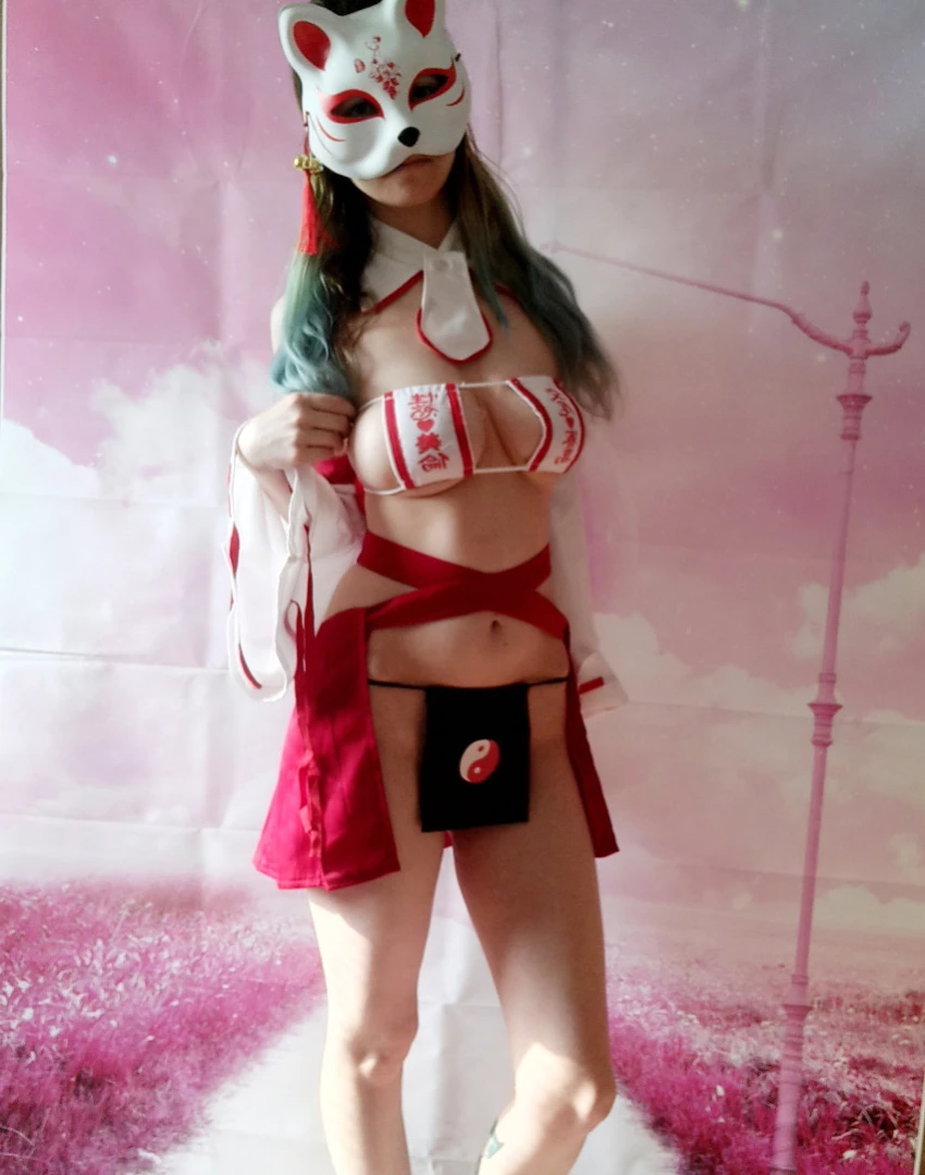 Akita - Cat Lady [ b-kitty ] Onlyfans leaked photo 14261276 on Hotleaks.tv