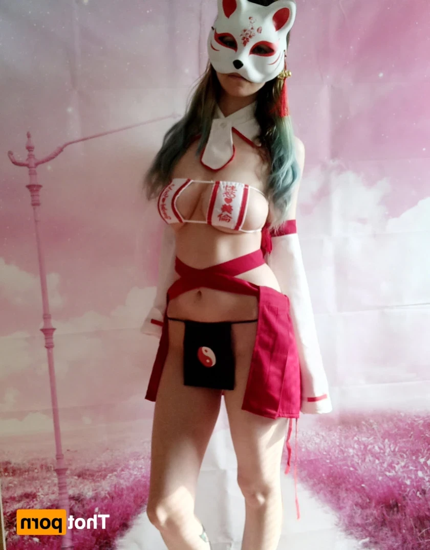 Akita - Cat Lady [ b-kitty ] Onlyfans leaked photo 15640427 on Hotleaks.tv