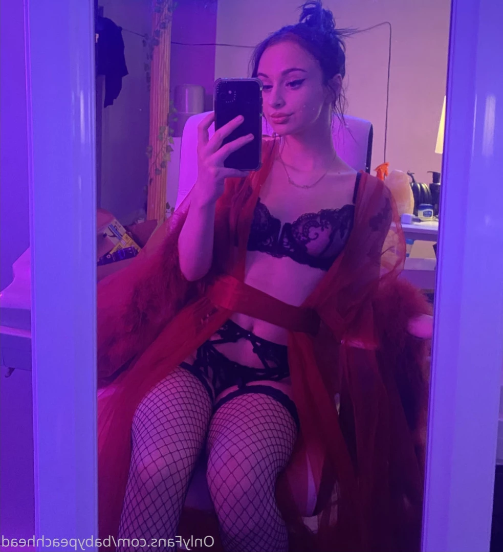 Kat [ babypeachhead ] Onlyfans leaked photo 12405422 on Hotleaks.tv