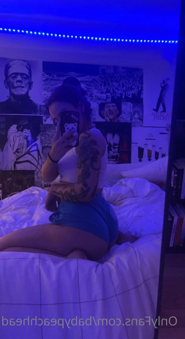 Kat [ babypeachhead ] Onlyfans leaked photo 14480617 on Hotleaks.tv