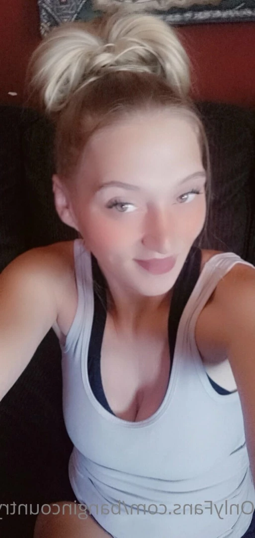 Bangin'CountryGal Tee [ bangincountrygal ] Onlyfans leaked photo 11299815 on Hotleaks.tv