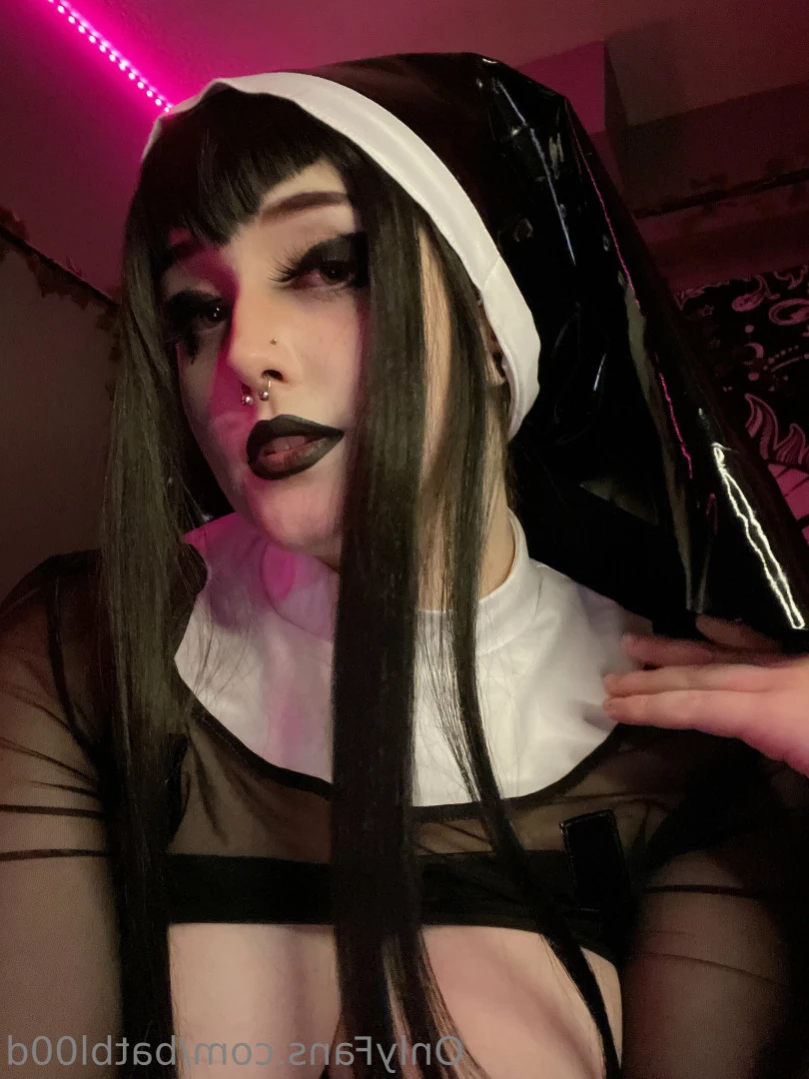 bambii ♱ ✯ ☥ ☽ [ batbl00d ] Onlyfans leaked photo 11301223 on Hotleaks.tv