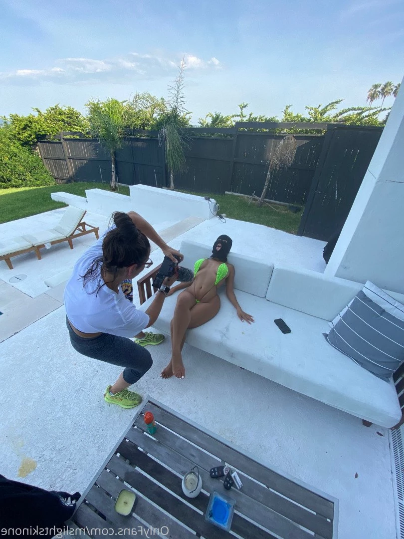 Ms Light Skin One [ mslightskinone ] Onlyfans leaked photo 849798 on Hotleaks.tv