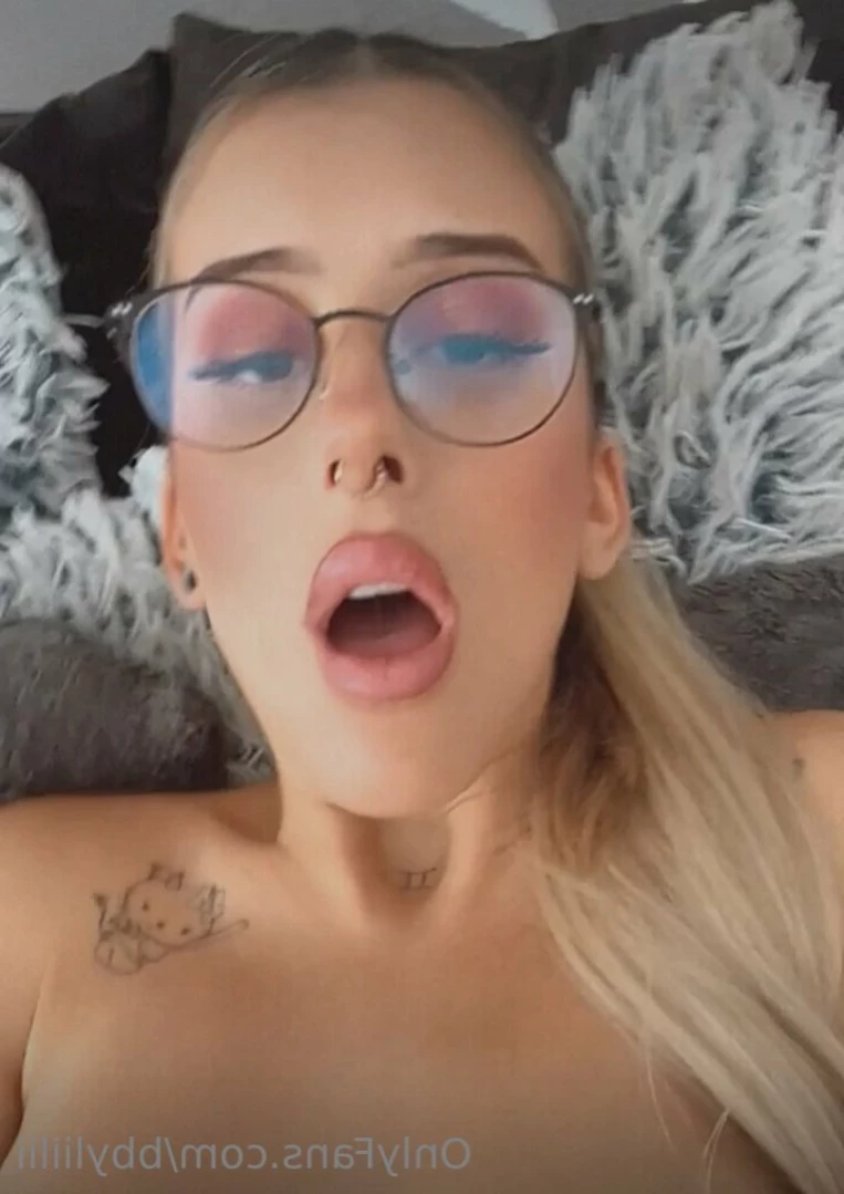 𝕋𝔼𝔼ℕ 🍭 18y.o 👑 𝕍𝕀𝔻𝔼𝕆ℂ𝔸𝕃𝕃 🚨 𝑺𝑬𝑿𝑻𝑰𝑵𝑮 ❤ [ bbyliilii ] Onlyfans leaked photo 13926739 on Hotleaks.tv