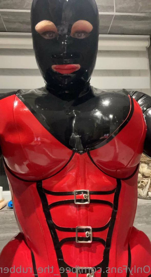 bee_the_rubber_doll Onlyfans leaked photo 15283473 on Hotleaks.tv