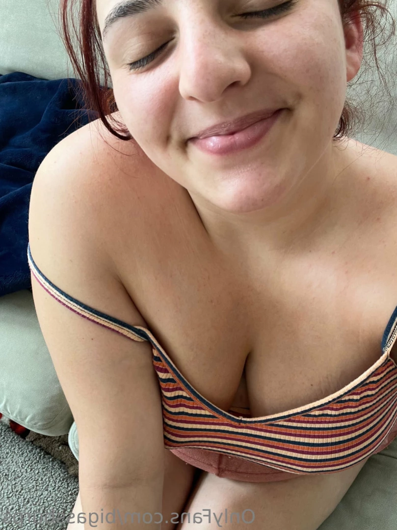 burp girl [ bigassburps ] Onlyfans leaked photo 12355055 on Hotleaks.tv
