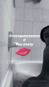 1669559