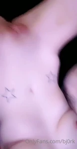 15885900