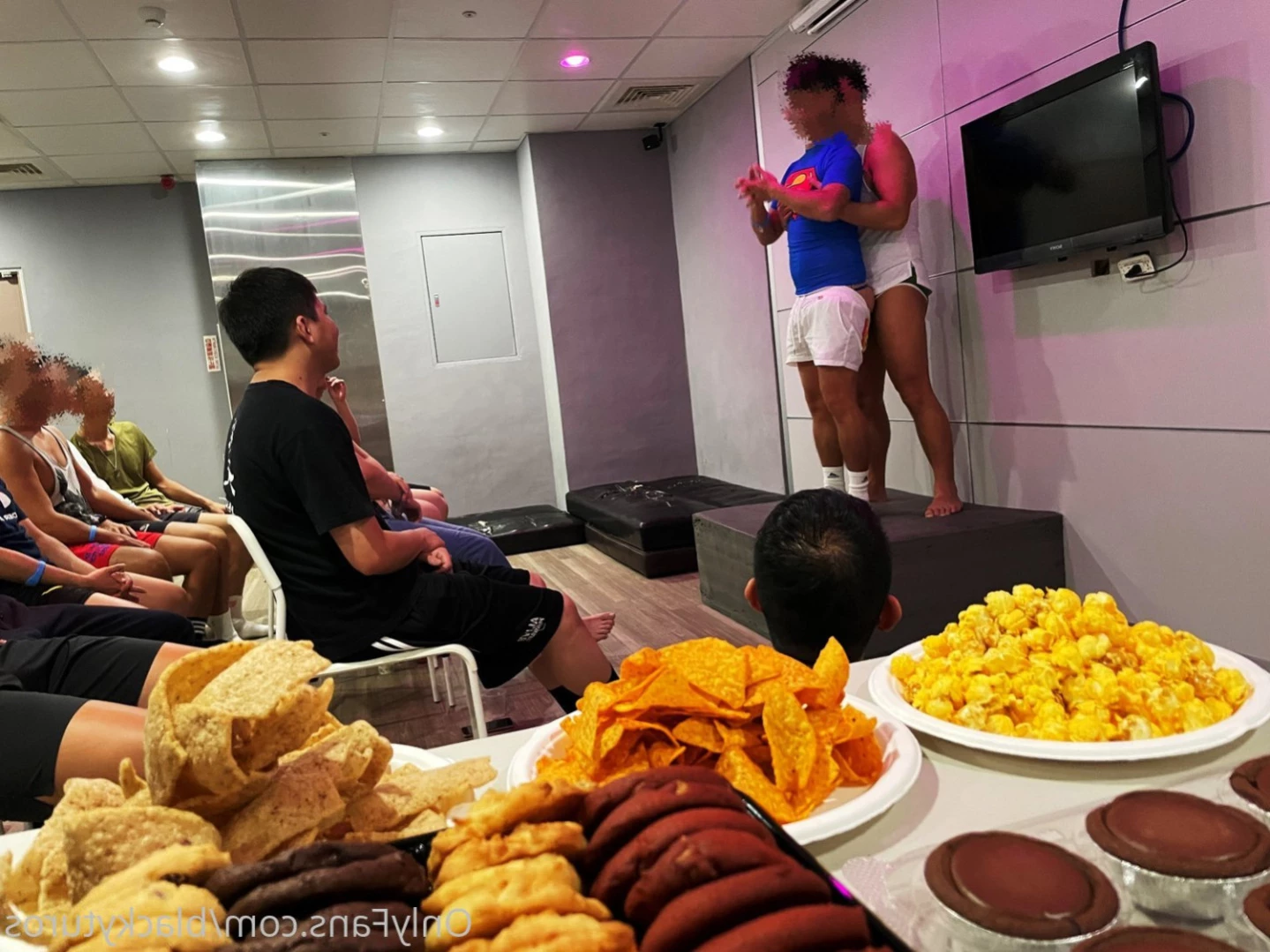 KuroLee （李小黑） [ blackyturos ] Onlyfans leaked photo 13628963 on Hotleaks.tv