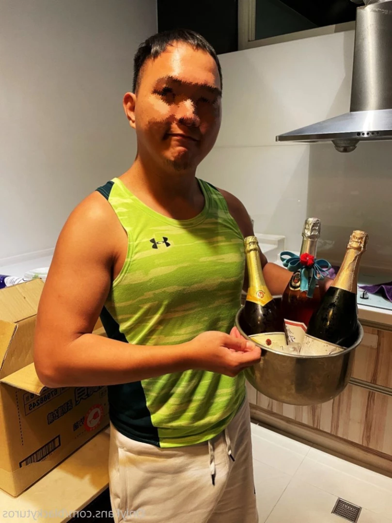 KuroLee （李小黑） [ blackyturos ] Onlyfans leaked photo 15563316 on Hotleaks.tv