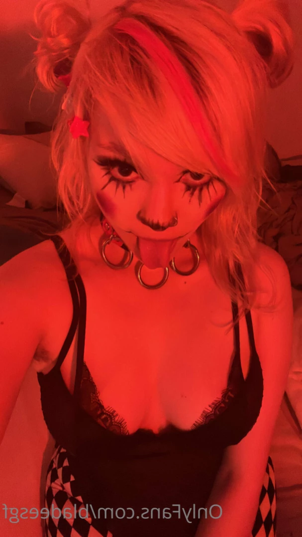 Eva &lt;333 petit $ curvy meme admin [ bladeesgf ] Onlyfans leaked photo 13350936 on Hotleaks.tv