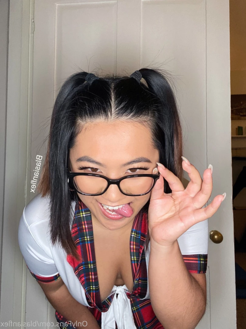 𝗡𝗜𝗡𝗔 𝗟𝗘𝗘 🍑 [ onlyninalee ] Onlyfans leaked photo 15582327 on Hotleaks.tv