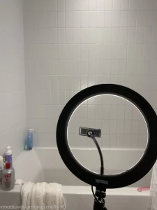6375751