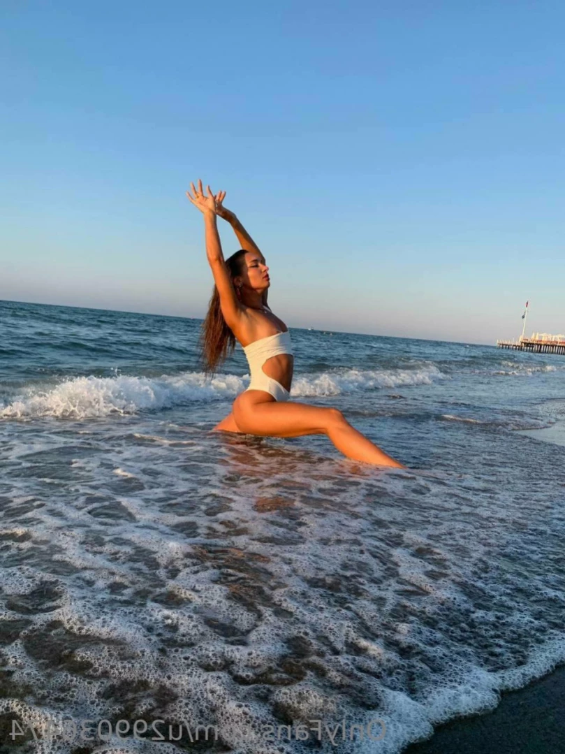 Brianna Splits [ brianna_splits ] Onlyfans leaked photo 11295333 on Hotleaks.tv
