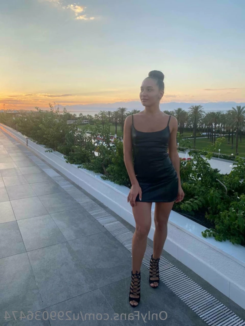 Brianna Splits [ brianna_splits ] Onlyfans leaked photo 14167574 on Hotleaks.tv