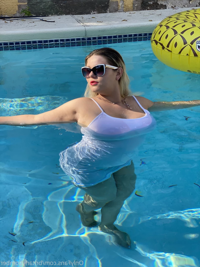 britanybomber Onlyfans leaked photo 15960940 on Hotleaks.tv