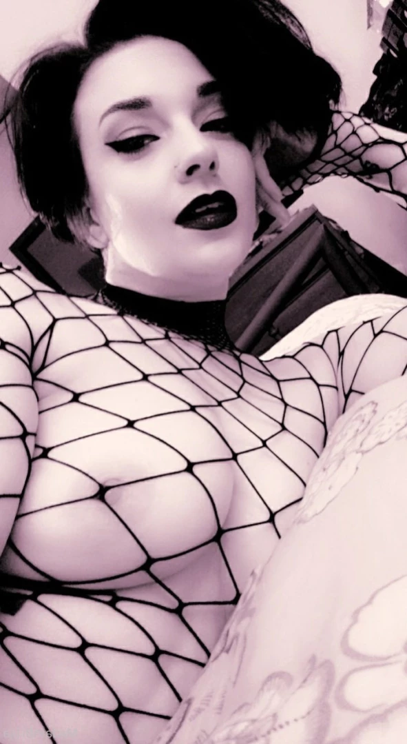 brujajasuicide Onlyfans leaked photo 11293972 on Hotleaks.tv