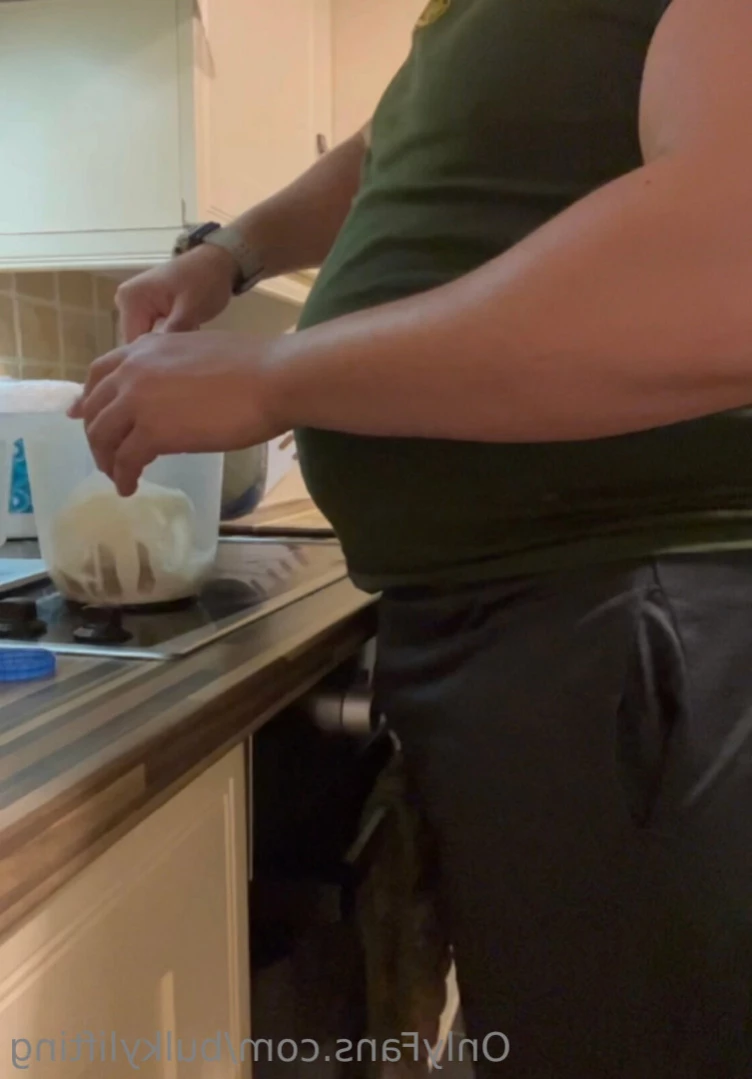 bulkylifting Onlyfans leaked photo 10861233 on Hotleaks.tv