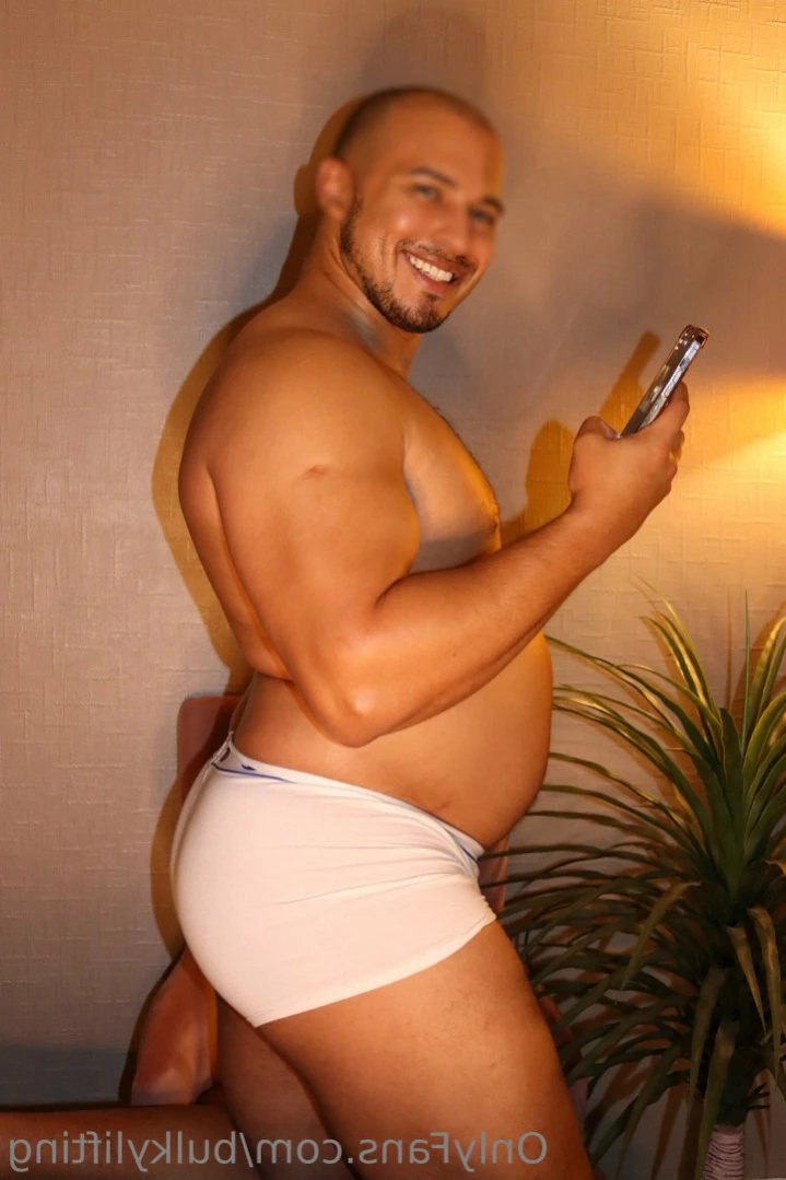 bulkylifting Onlyfans leaked photo 12155310 on Hotleaks.tv