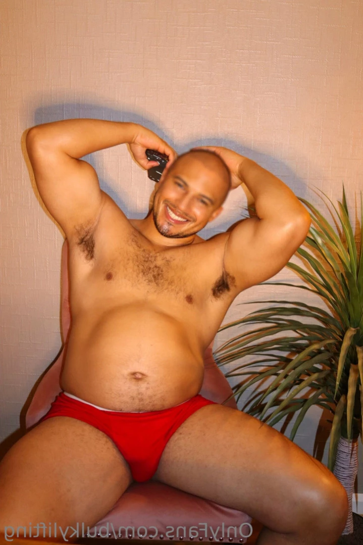 bulkylifting Onlyfans leaked photo 15029032 on Hotleaks.tv