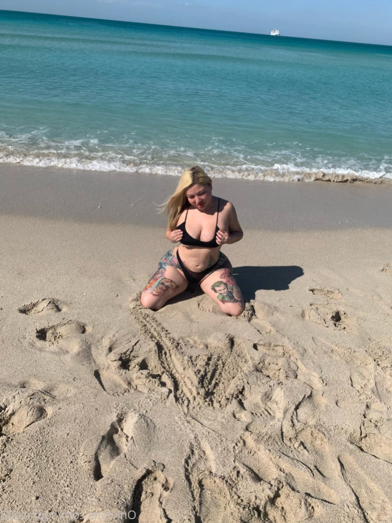 Bun bun [ bunnbunzz ] Onlyfans leaked photo 12142760 on Hotleaks.tv