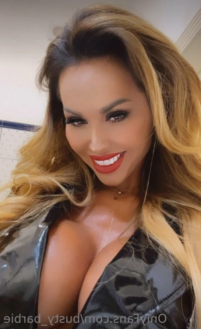 𝘽𝙐𝙎𝙏𝙔 🥥🥥 𝘽𝘼𝙍𝘽𝙄𝙀 [ busty_barbie ] Onlyfans leaked photo 11655111 on Hotleaks.tv