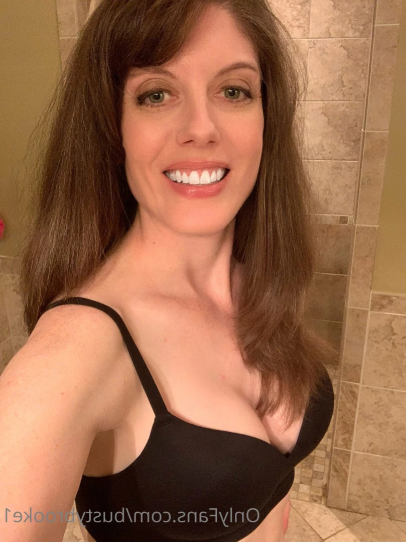 Busty Brooke’s VIP [ bustybrooke1 ] Onlyfans leaked photo 10949304 on Hotleaks.tv