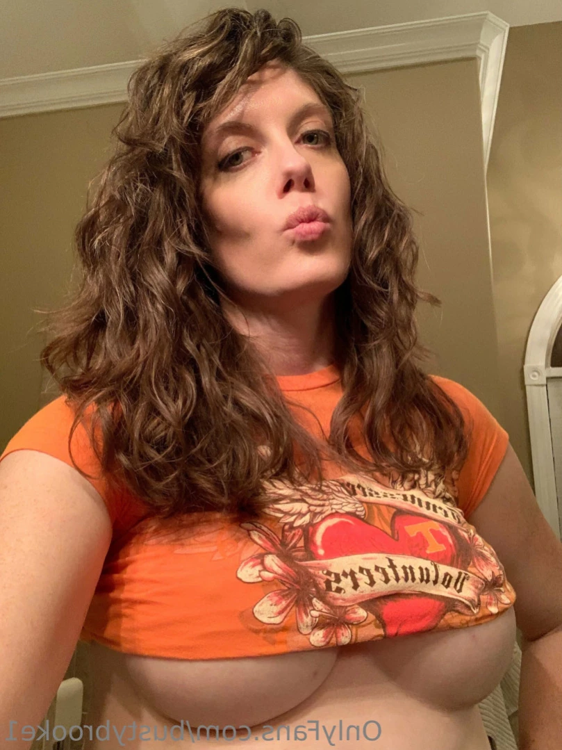 Busty Brooke’s VIP [ bustybrooke1 ] Onlyfans leaked photo 12112719 on Hotleaks.tv