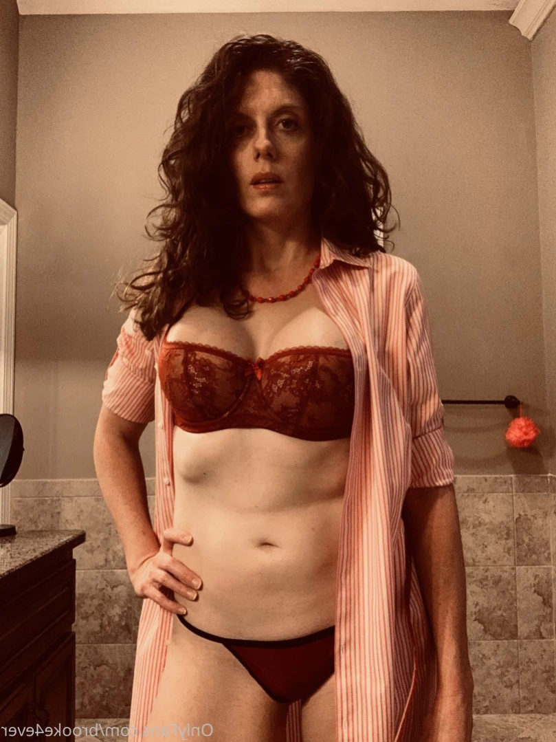 Busty Brooke’s VIP [ bustybrooke1 ] Onlyfans leaked photo 15712512 on Hotleaks.tv
