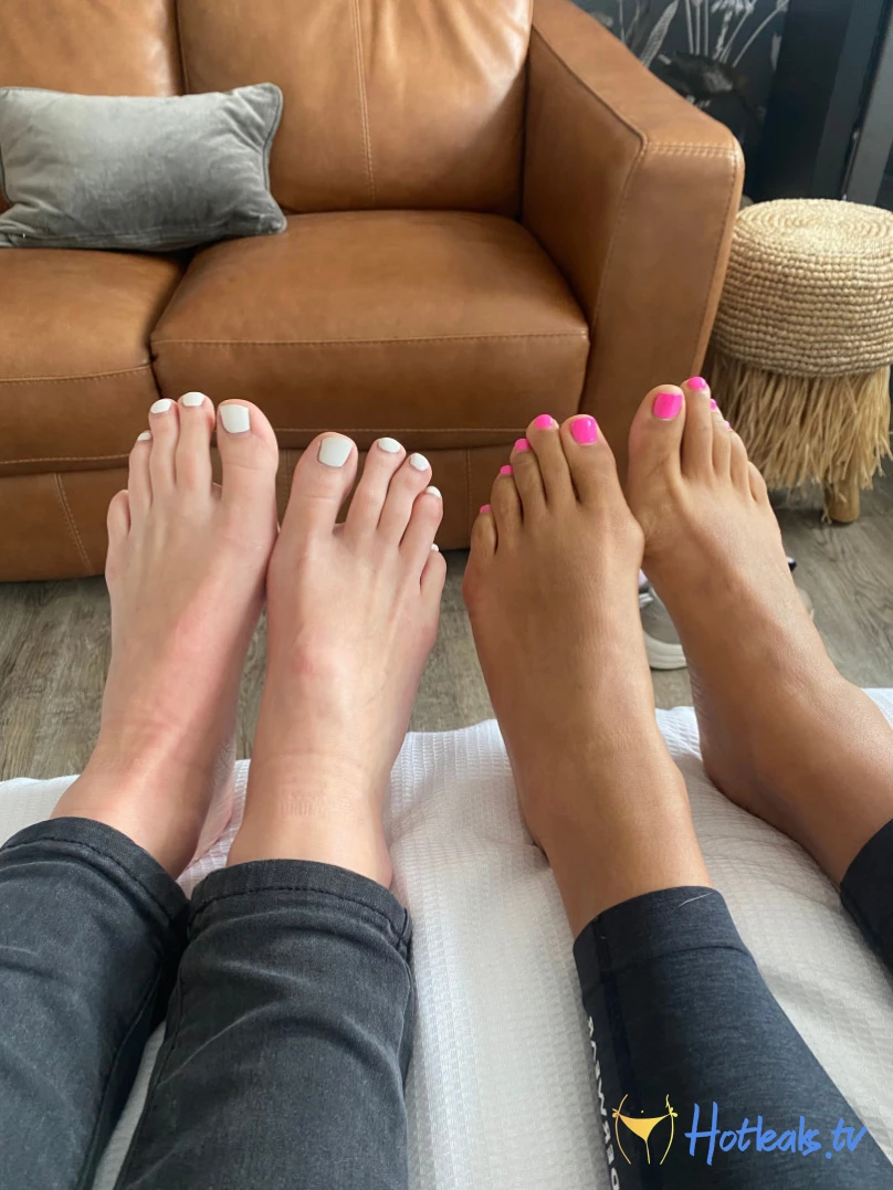 callyfeet33 16021932