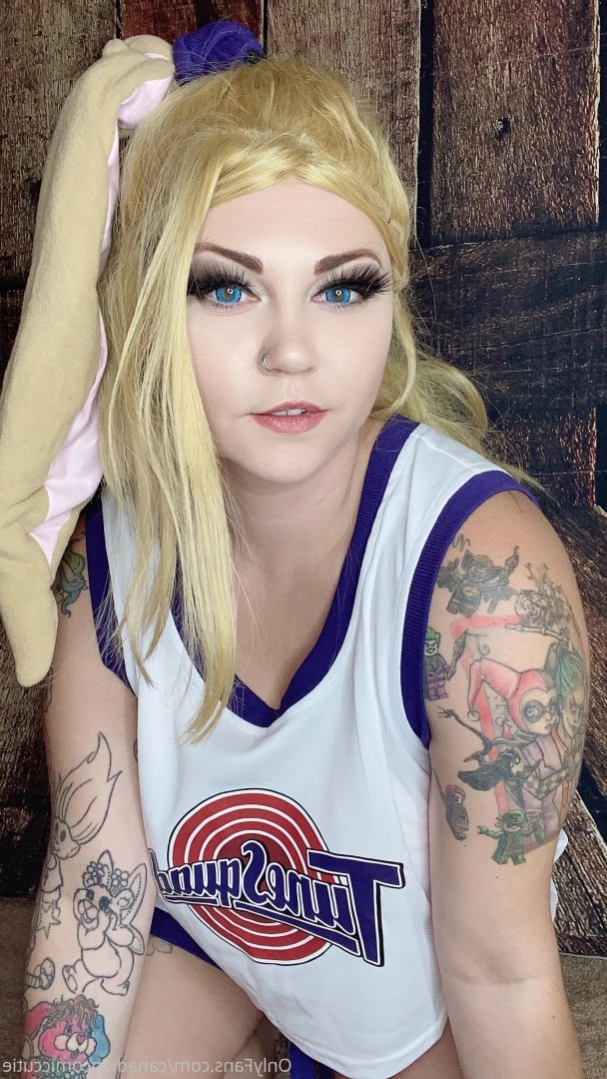 Cutie [ canadiancomiccutie ] Onlyfans leaked photo 12211385 on Hotleaks.tv