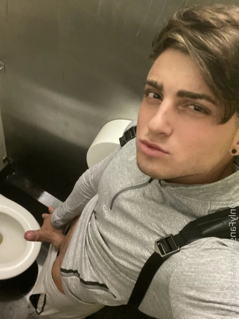 Carloseffort [ carloseffort1 ] Onlyfans leaked photo 12217561 on Hotleaks.tv
