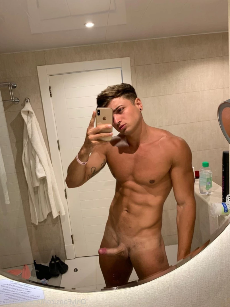 Carloseffort [ carloseffort1 ] Onlyfans leaked photo 12352862 on Hotleaks.tv