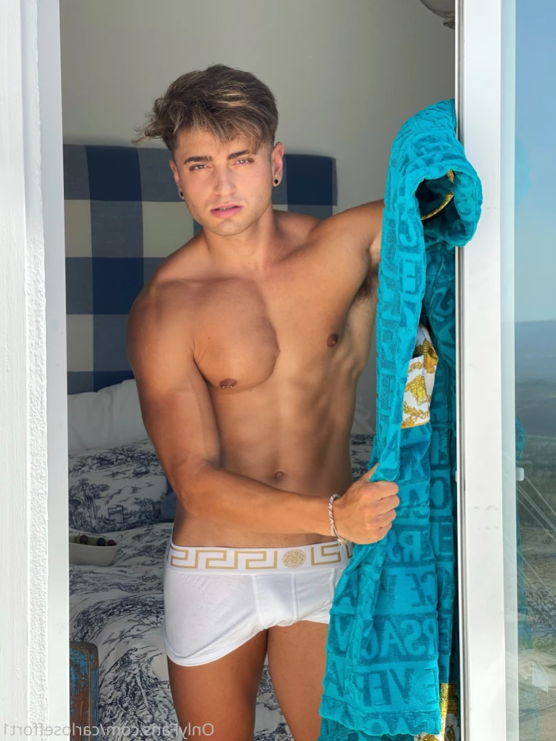Carloseffort [ carloseffort1 ] Onlyfans leaked photo 14528305 on Hotleaks.tv