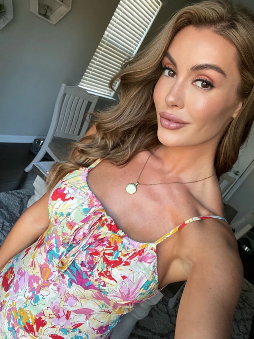 Carolina White [ carolinawhite54 ] Onlyfans leaked photo 12519980 on Hotleaks.tv