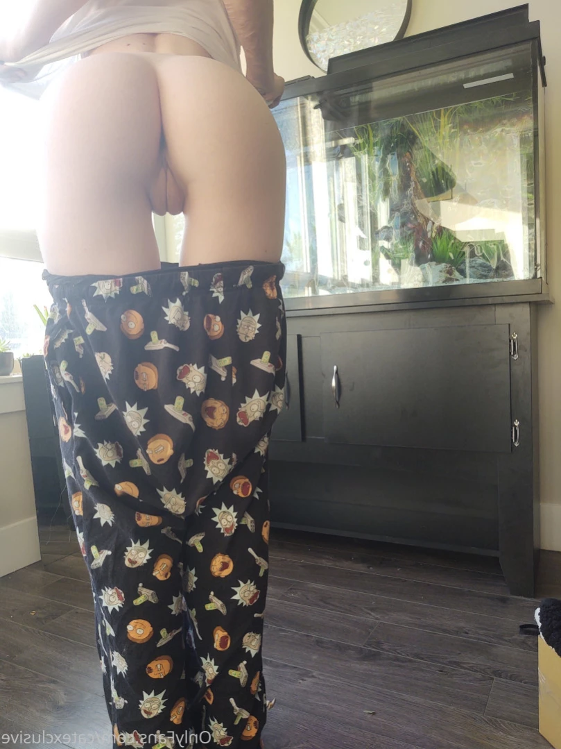 𝗖𝗔𝗧 😻 𝘽𝘼𝘿 𝘿𝙍𝘼𝙂𝙊𝙉 𝙌𝙐𝙀𝙀𝙉 😈 [ catexclusive ] Onlyfans leaked photo 12074135 on Hotleaks.tv